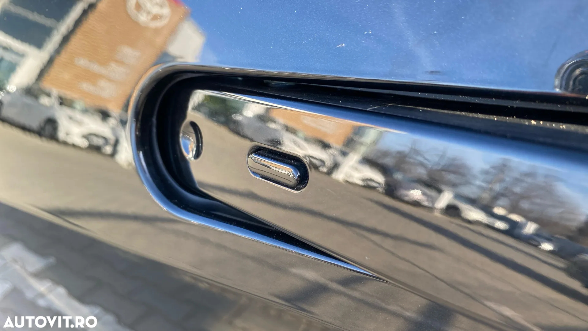 Toyota C-HR 2.0 PHEV 223 CP 4x2 CVT Dynamic - 22