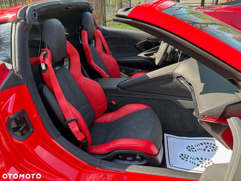 Chevrolet Corvette - 20