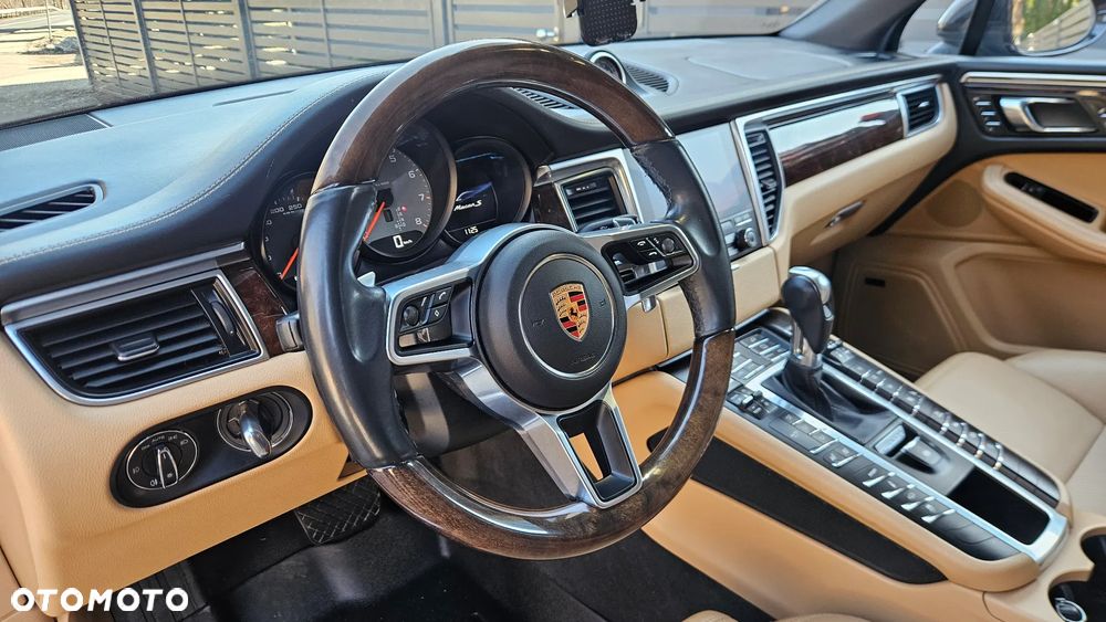 Porsche Macan - 20
