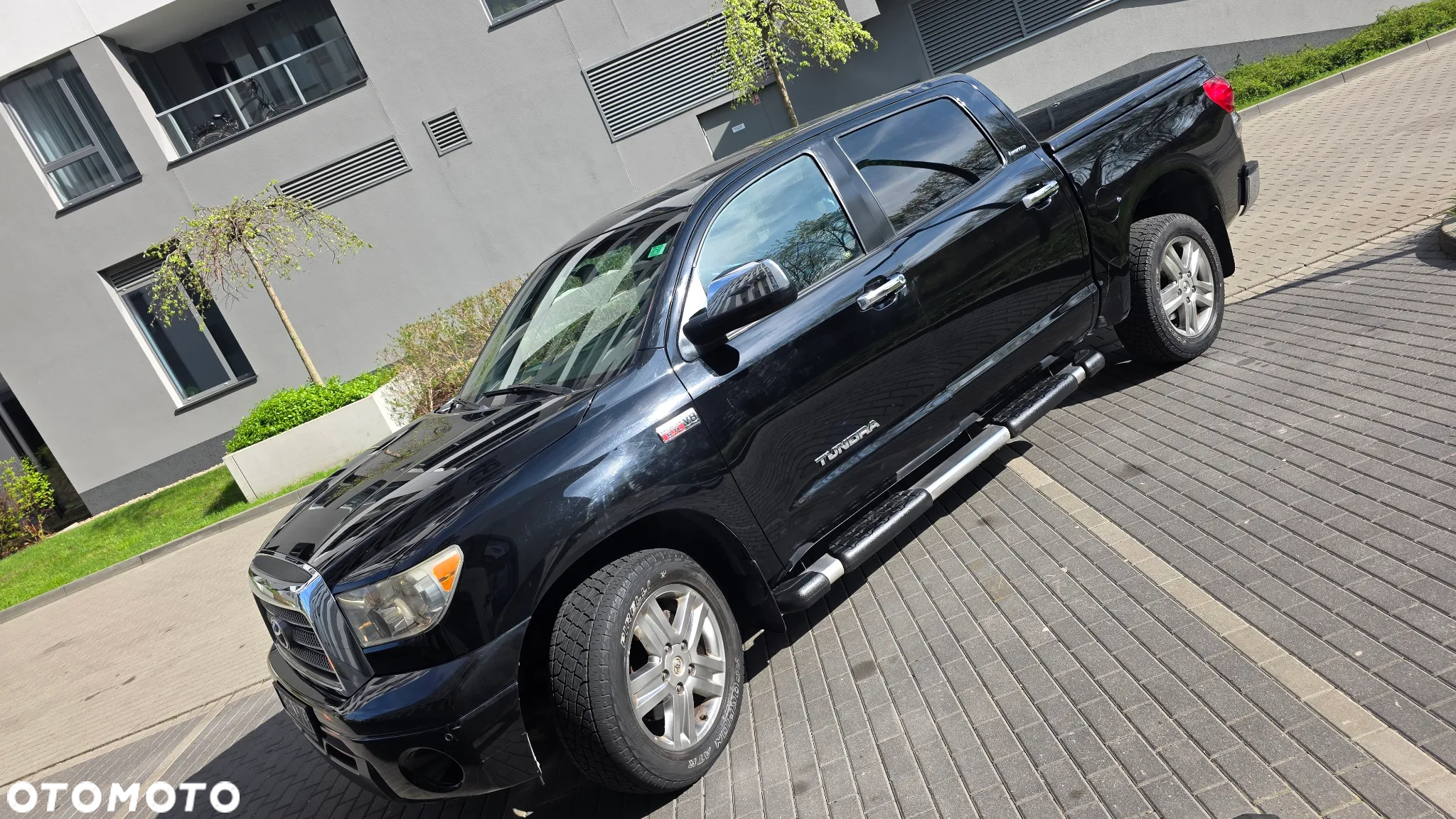 Toyota Tundra - 6
