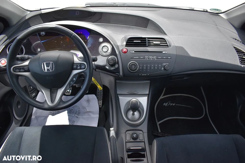 Honda Civic - 10