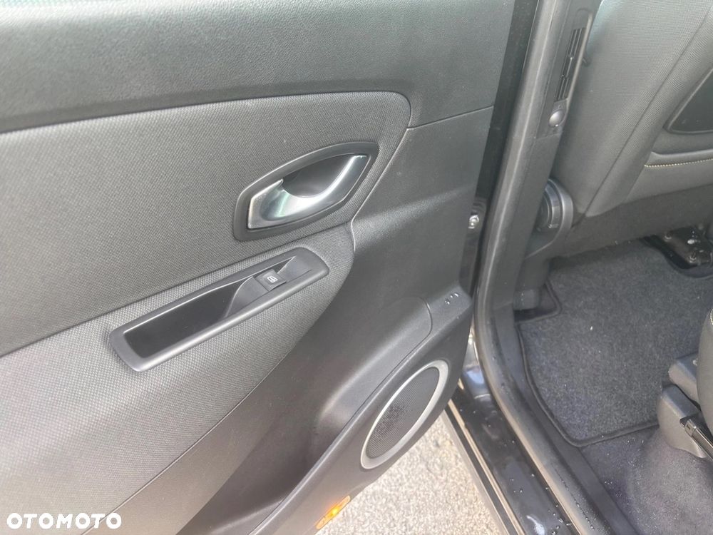 Renault Scenic TCe 130 Dynamique - 19