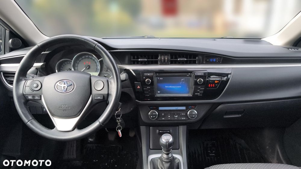 Toyota Corolla 1.6 Premium EU6 - 13