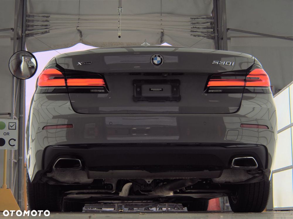 BMW Seria 5 530i xDrive - 8