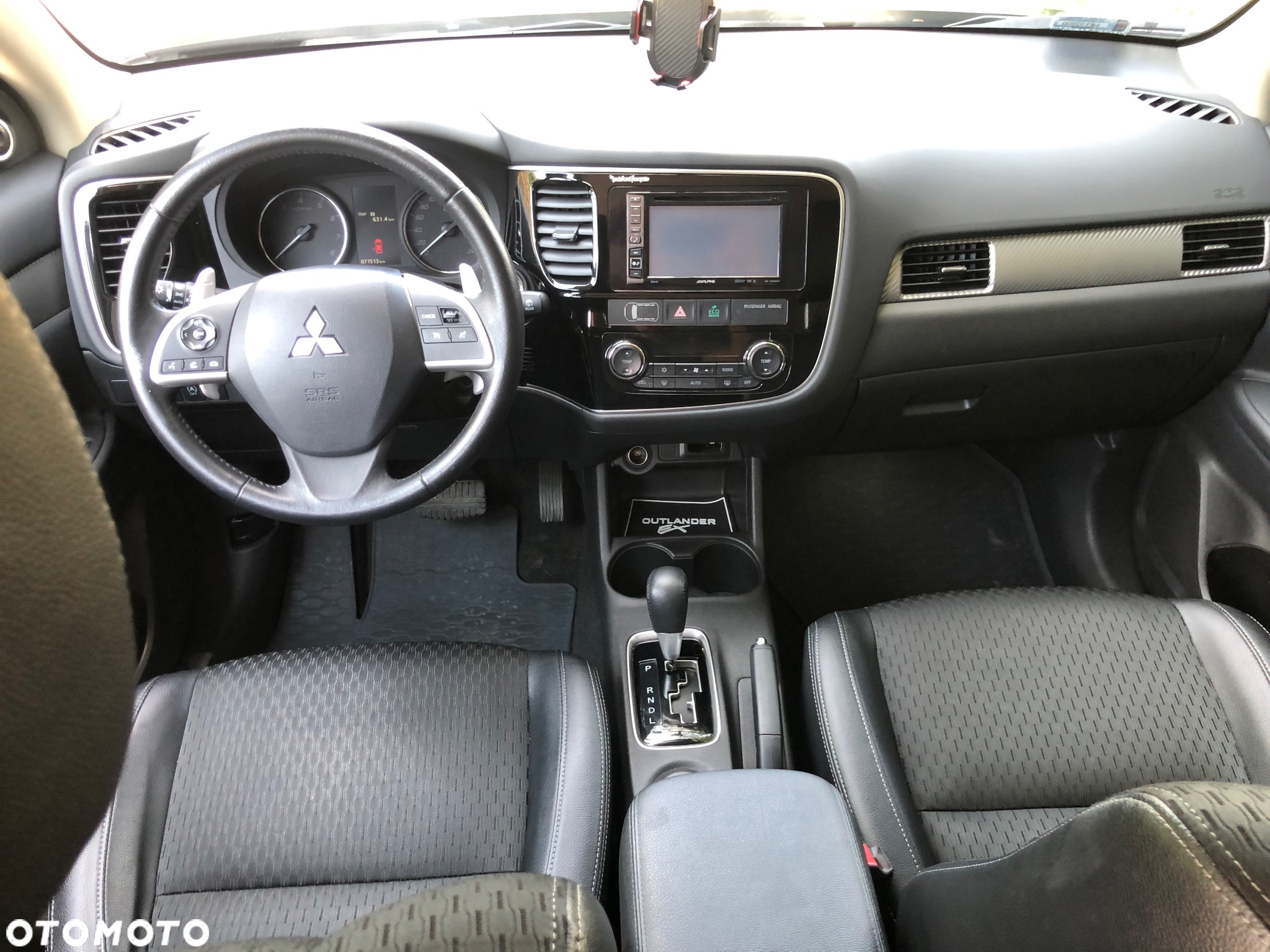 Mitsubishi Outlander 2.0 Intense + Navi 4WD CVT - 12