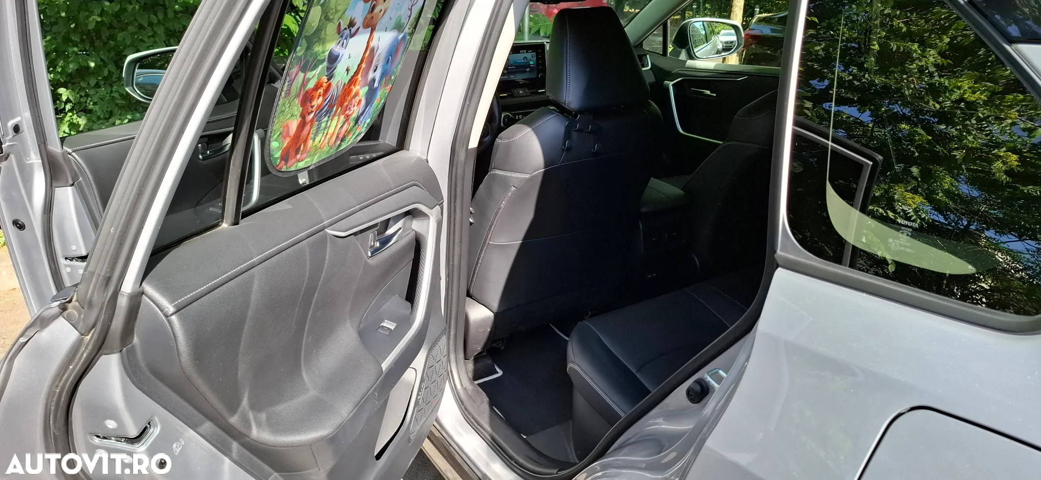 Toyota RAV4 2.5 Hybrid VVT-iE 4x4 Luxury - 30