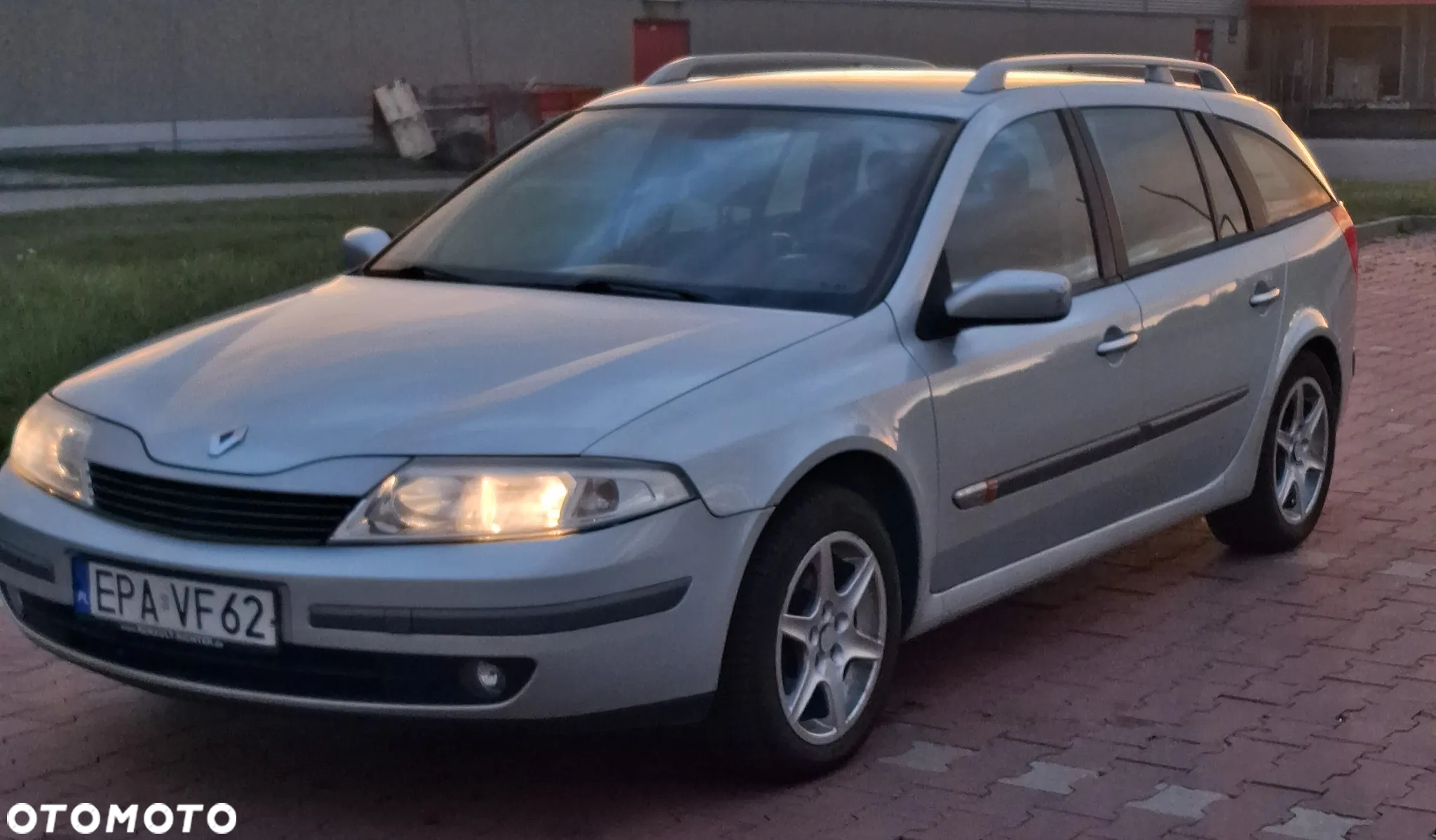 Renault Laguna 1.8 Emotion - 7