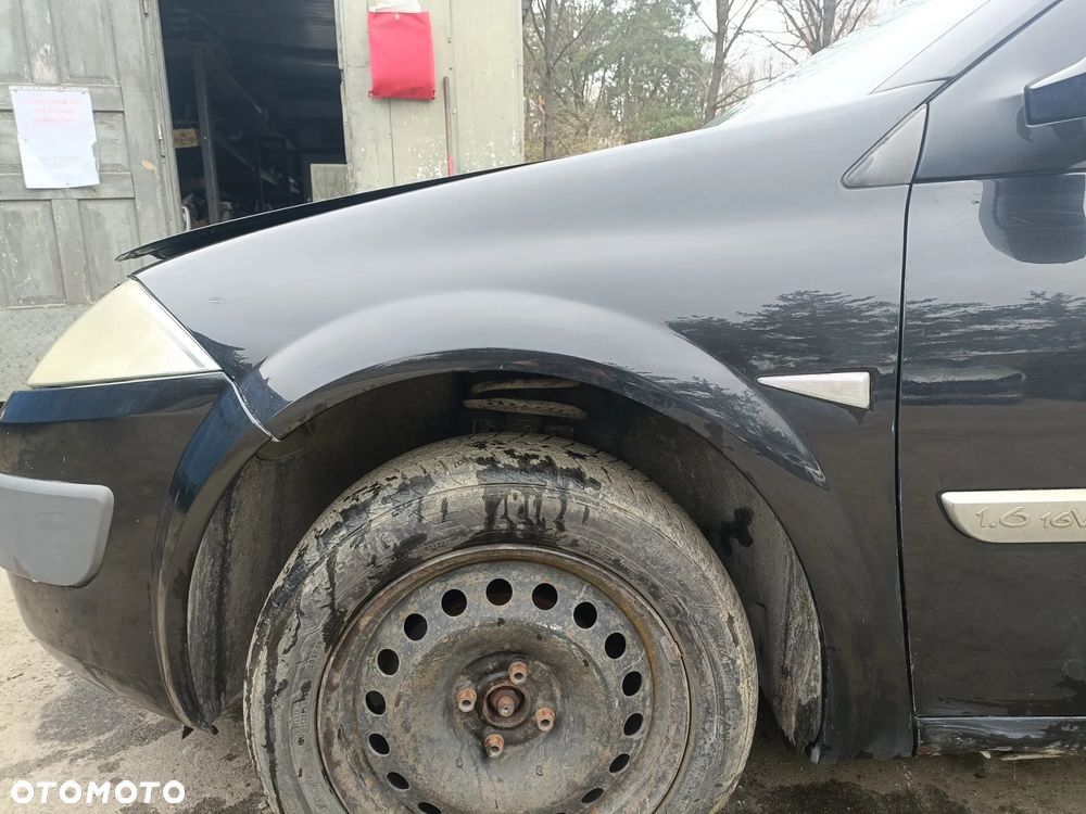 RENAULT MEGANE II 02-09 2003 r. 5D HB NV676 błotnik lewy przód LP * - 2