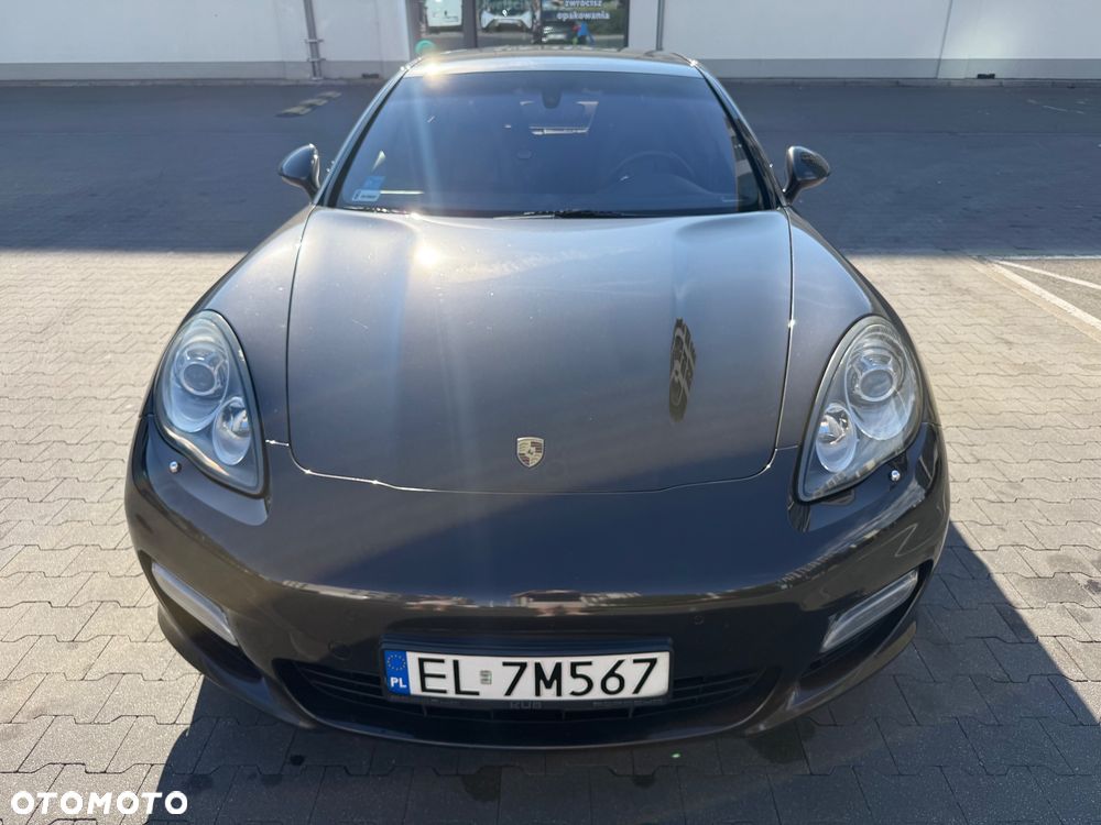 Porsche Panamera Turbo - 18