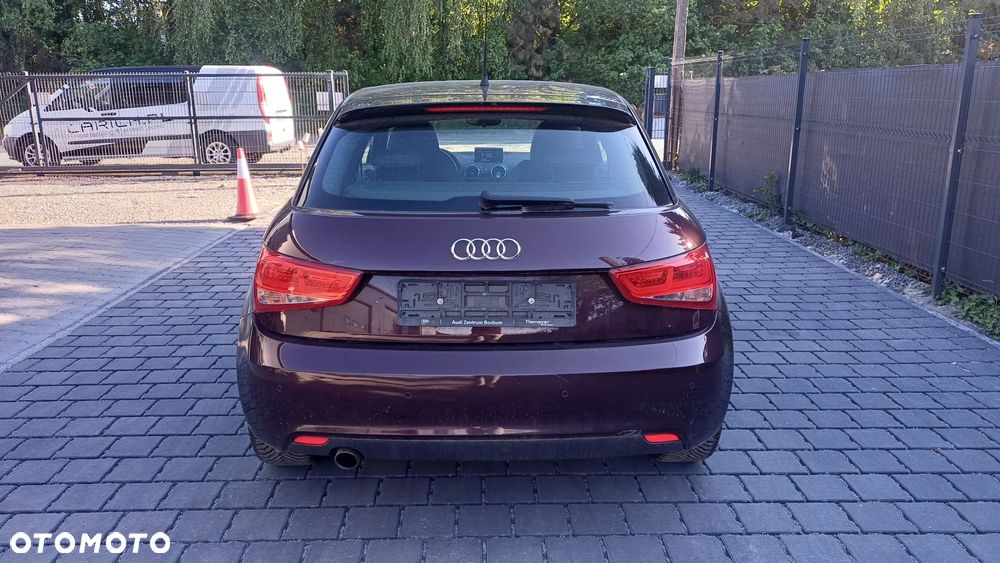 Audi A1 Sportback 1.6 TDI S tronic S line Sportpaket - 7
