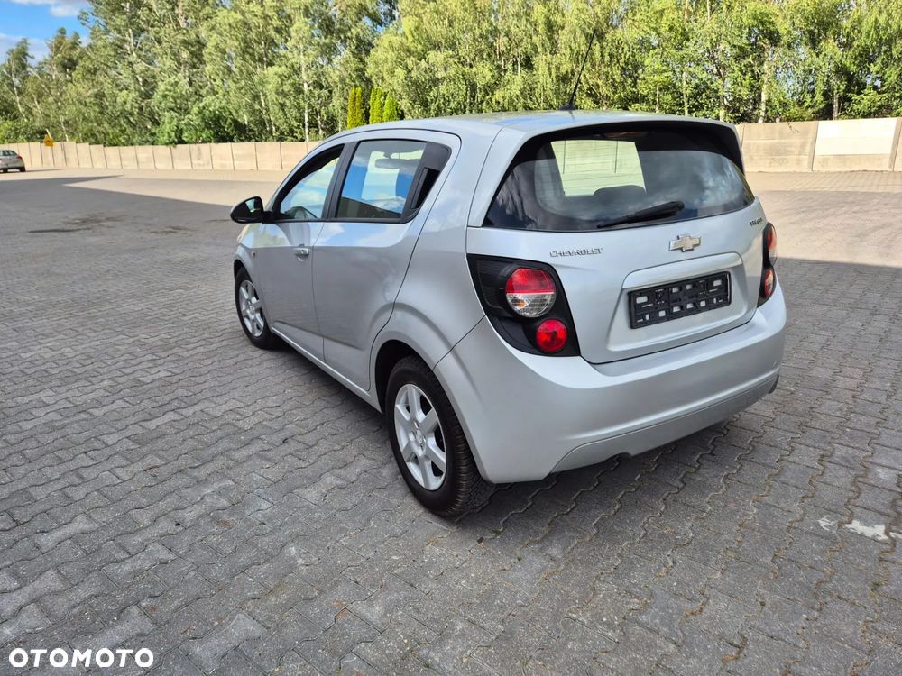 Chevrolet Aveo - 5