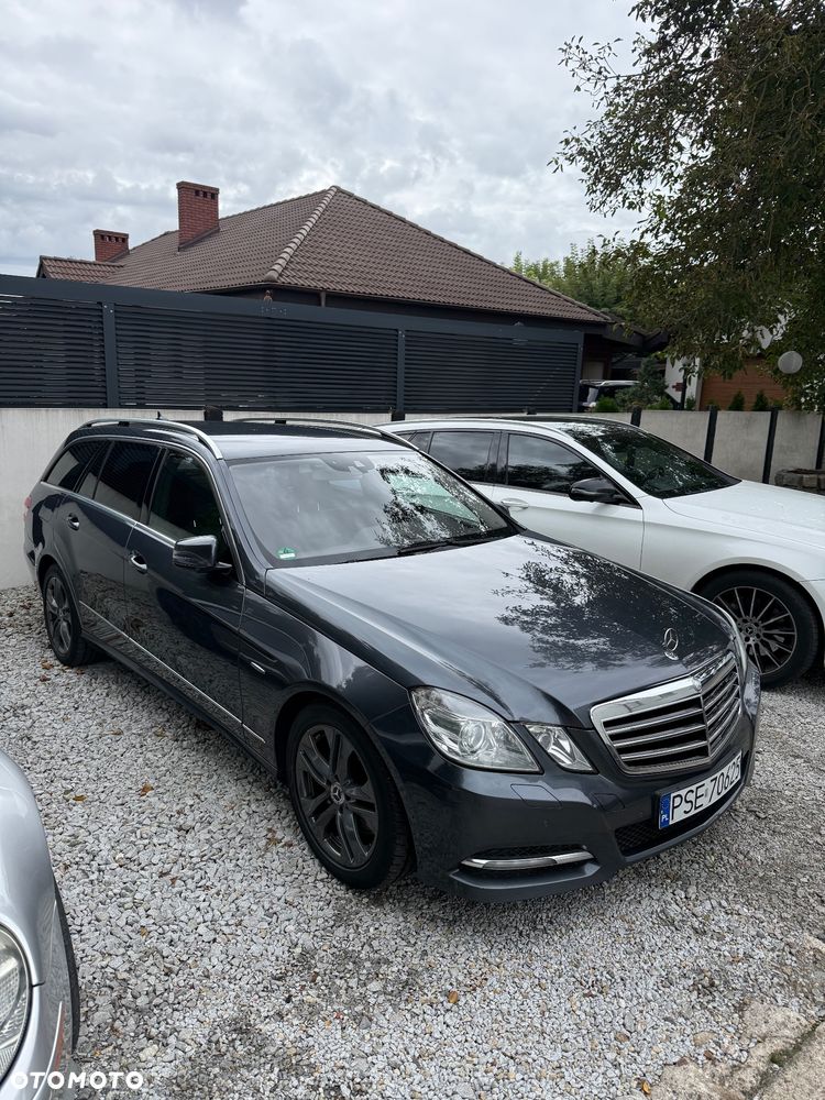 Mercedes-Benz Klasa E 350 CDI BlueEff Avantgarde - 22