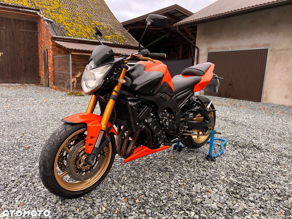 Yamaha FZ8 - 1