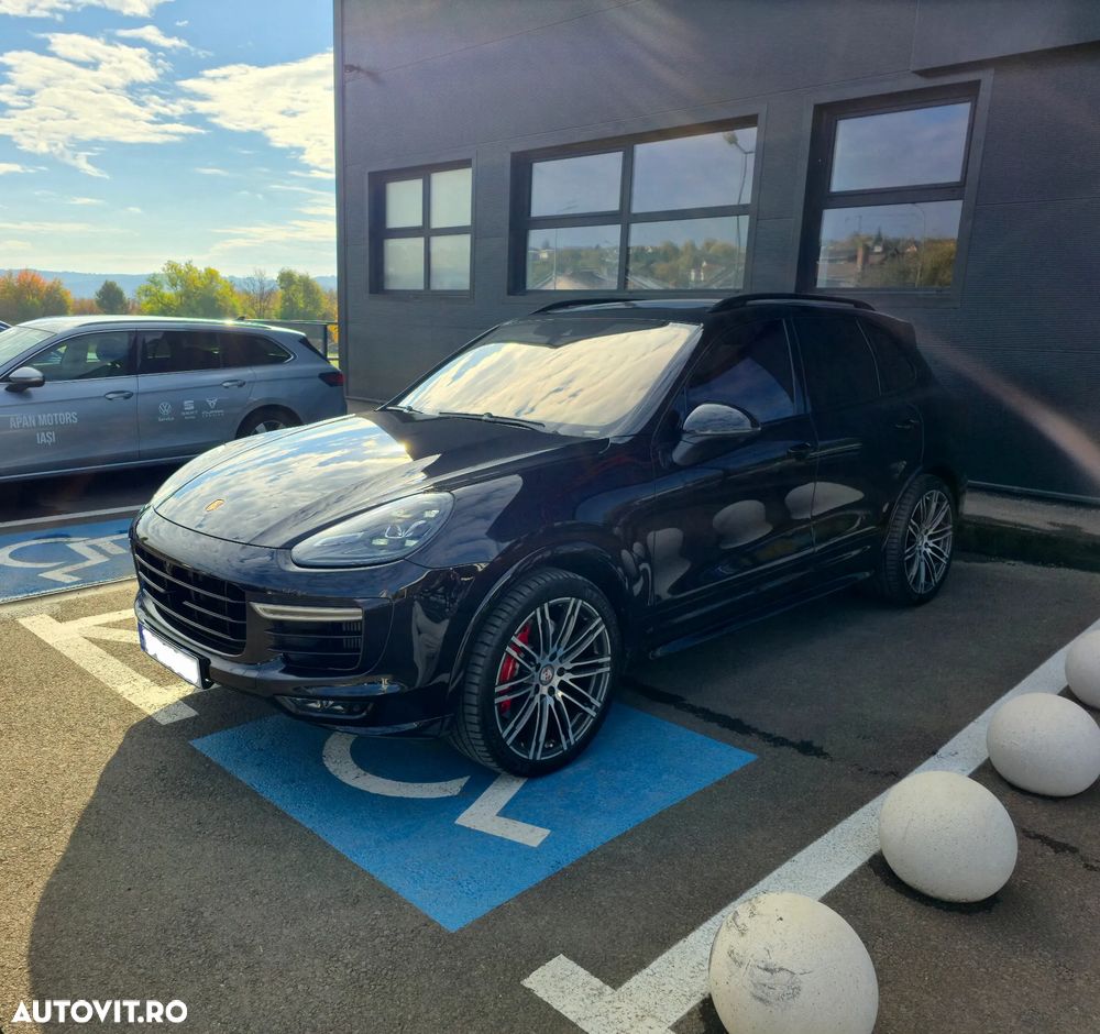 Porsche Cayenne 3.6 L GTS - 3