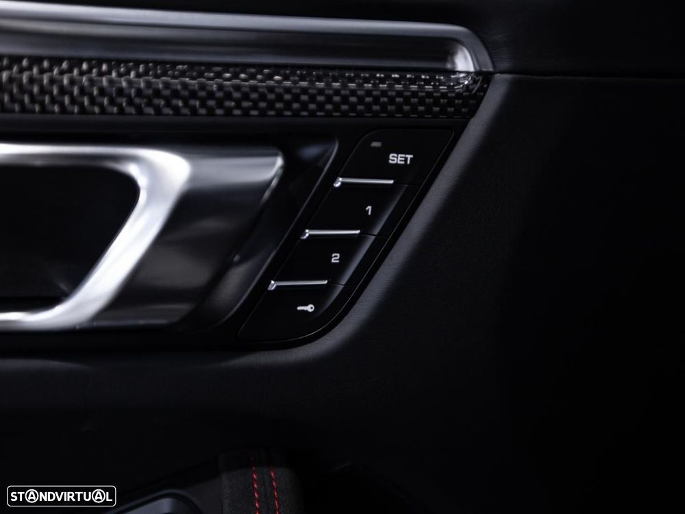 Porsche Macan GTS - 18