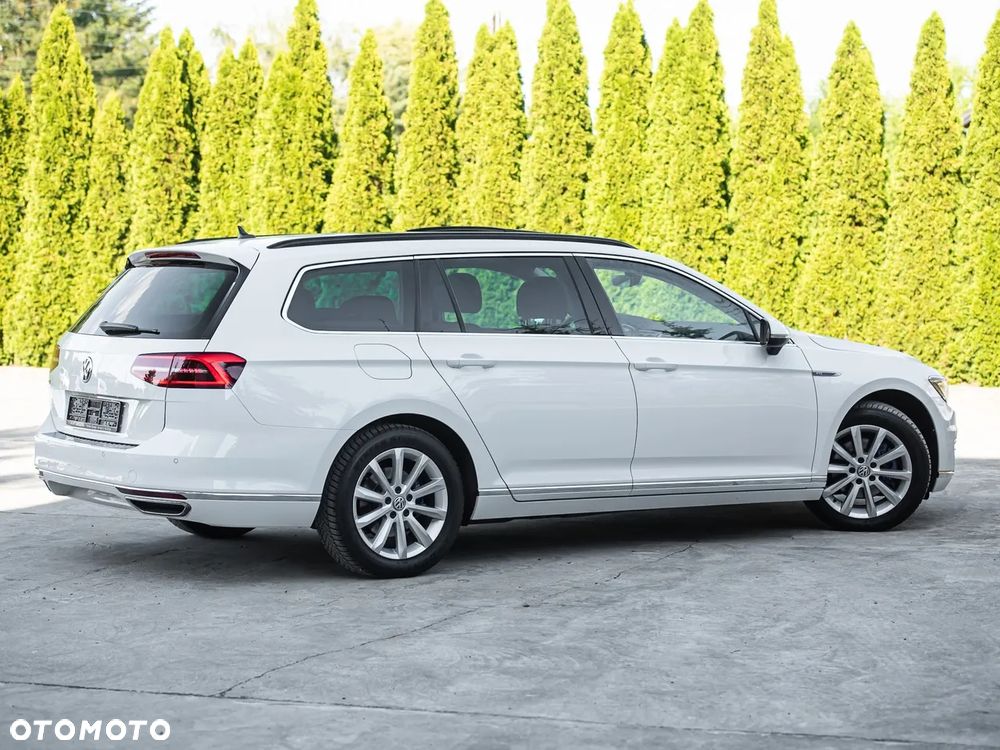 Volkswagen Passat Variant - 14
