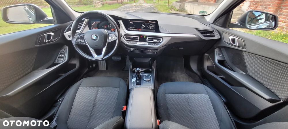 BMW Seria 1 120d Sport Line Shadow - 21