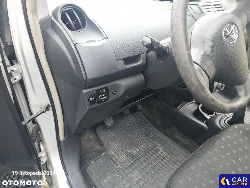 Toyota Yaris 1.4 D-4D Luna A/C - 22