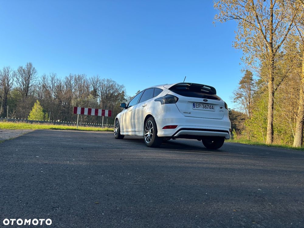 Ford Focus - 7