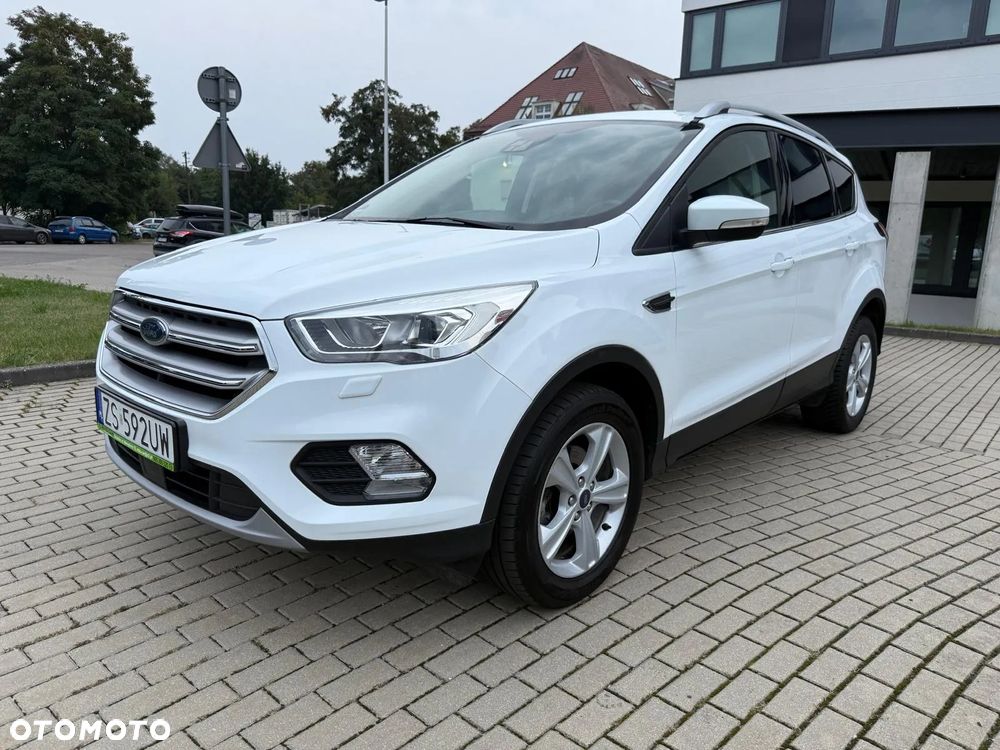 Ford Kuga 1.5 EcoBoost FWD Titanium - 4