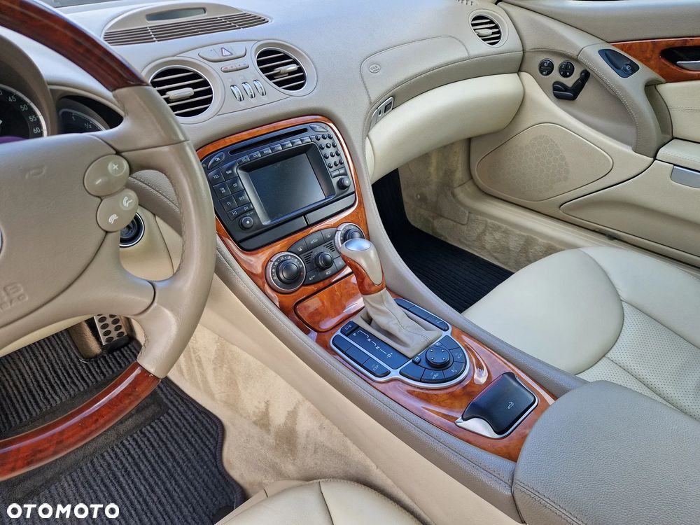 Mercedes-Benz SL - 31