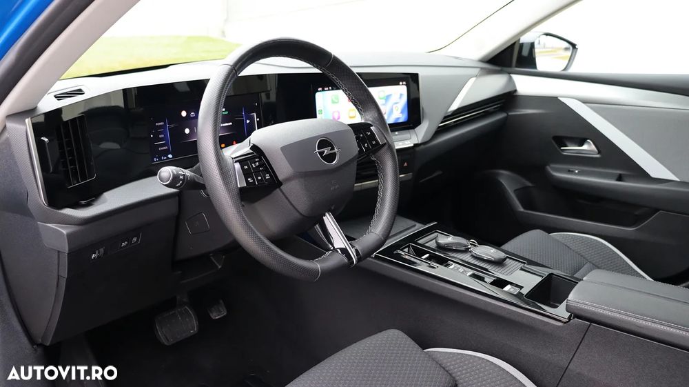 Opel Astra 1.6L Turbo PHEV AT8 Business Edition - 22