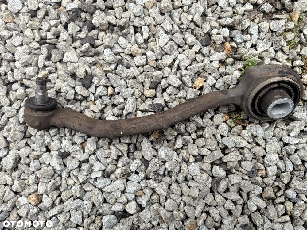 MERCEDES W203 W209 CLK WAHACZ PRZEDNI PRZÓD PRAWY ŻELIWNY