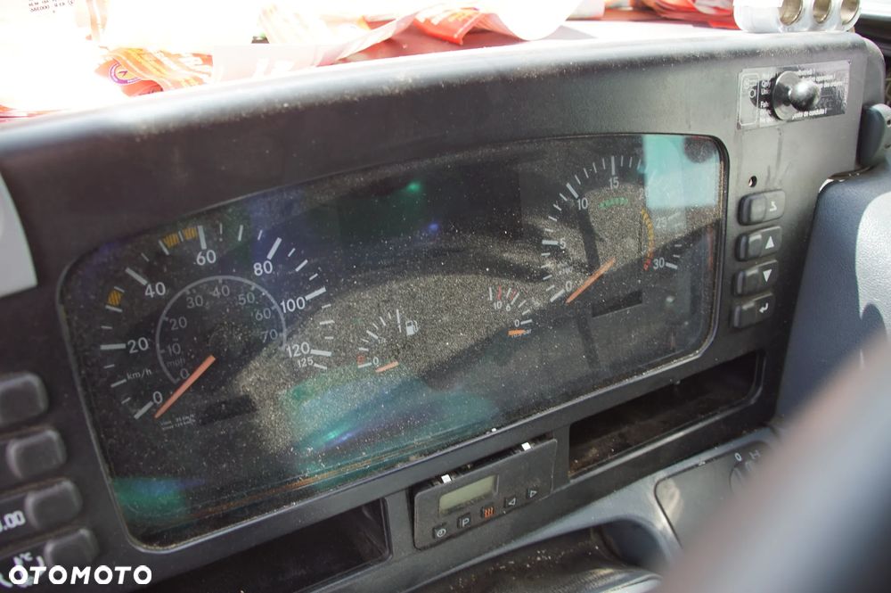 Auto na części - Mercedes Econic 2629 6.4 280 KM OM906LA OM 906 LA 723678 9678 2007R Silnik Skrzynia Drzwi Szyba Lampa Koło Kabina Deska Kokpit Sterownik Moduł Czujnik Kierownica Licznik Fotel Panel - 12