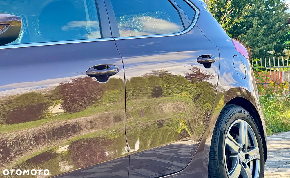 Kia Ceed Cee'd 1.6 GDI Business Line - 10