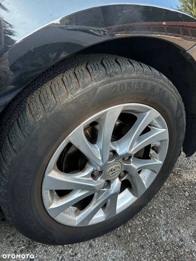 Toyota Auris - 5