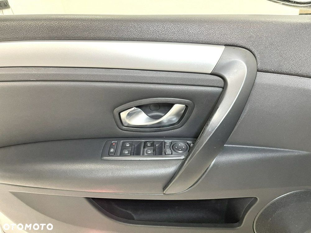Renault Laguna 2.0 dCi FAP Dynamique - 11
