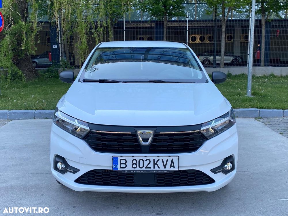 Dacia Logan TCe 90 Essential - 1