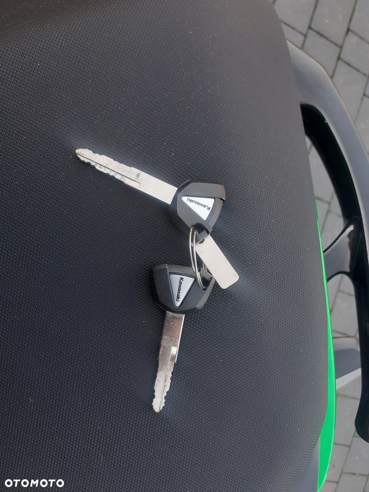 Kawasaki ER - 3