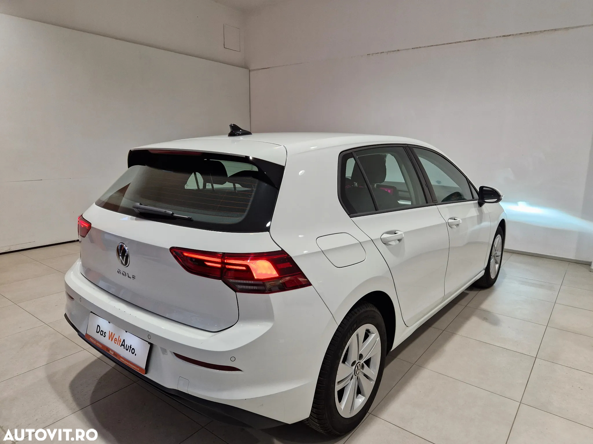 Volkswagen Golf 1.5 TSI ACT Life - 6
