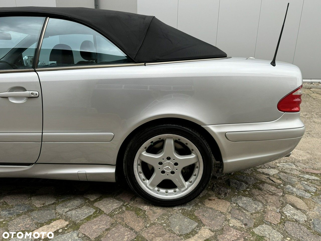 Mercedes-Benz CLK - 16