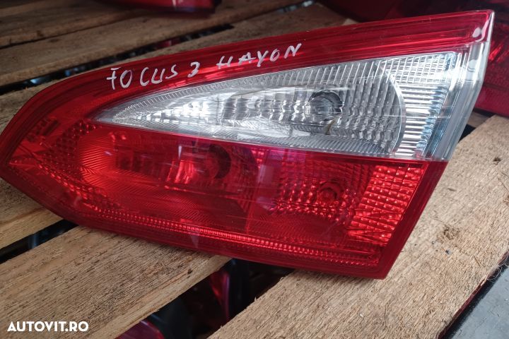 Lampa stop dreapta pe hayon Ford Focus 3  [din 2011 pana  2015] seria wagon 5-usi 1.6 TDCi MT (115 - 1