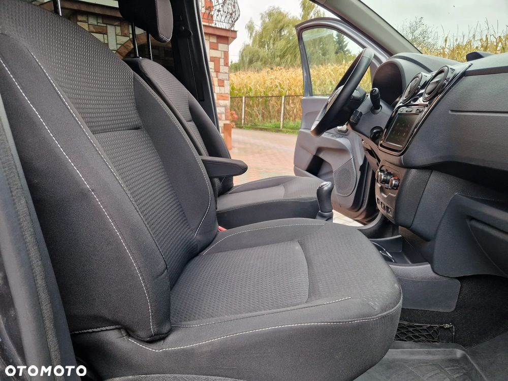 Dacia Lodgy 1.6 SCe Outdoor S&S - 27
