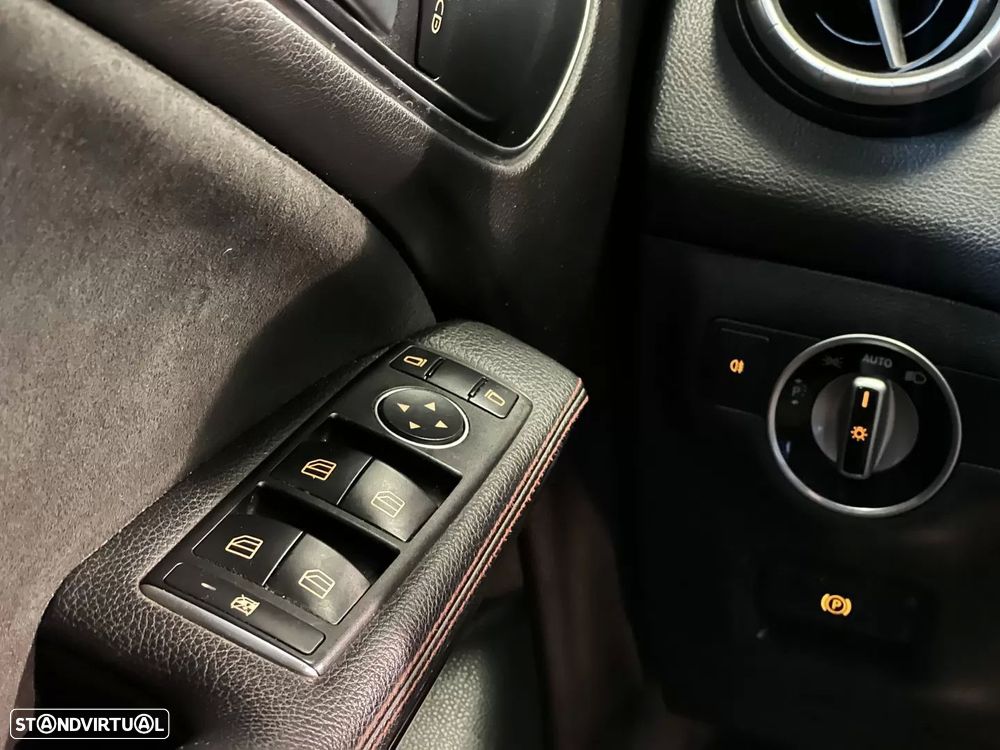 Mercedes-Benz CLA 200 d Shooting Brake AMG Line - 29