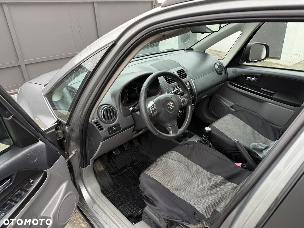 Suzuki SX4 2.0 DDiS 4x4 Comfort - 5