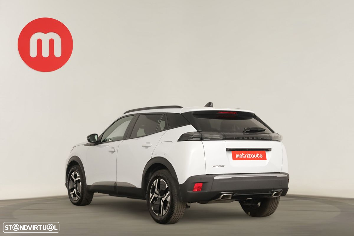Peugeot 2008 1.2 PureTech Allure EAT8 - 3