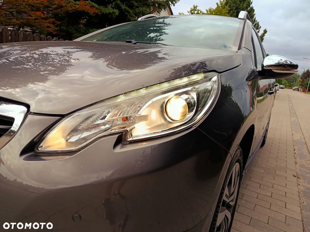 Peugeot 2008 - 10