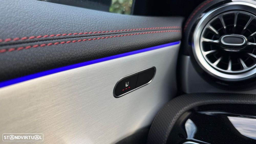 Mercedes-Benz CLA 250 e Shooting Brake AMG Line - 19