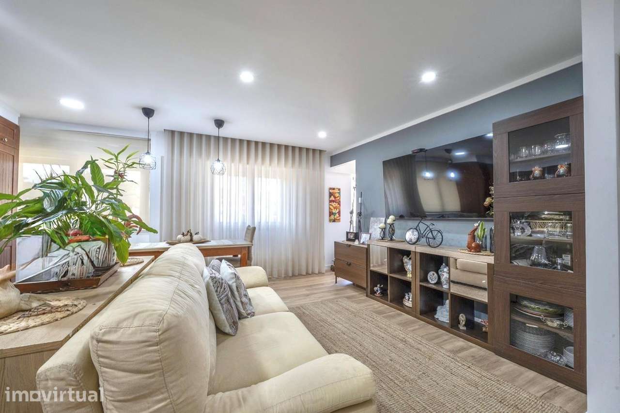 Apartamento T2 Remodelado, Centro de Loures - Grande imagem: 2/12