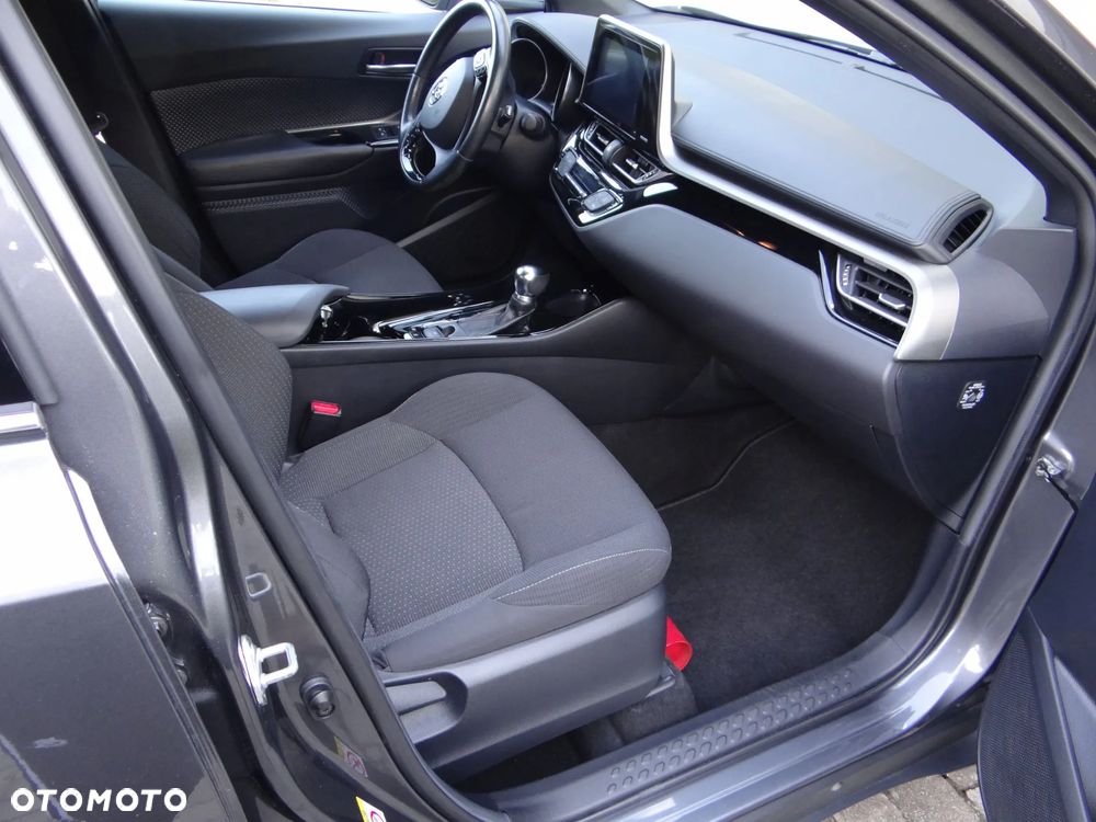 Toyota C-HR - 15