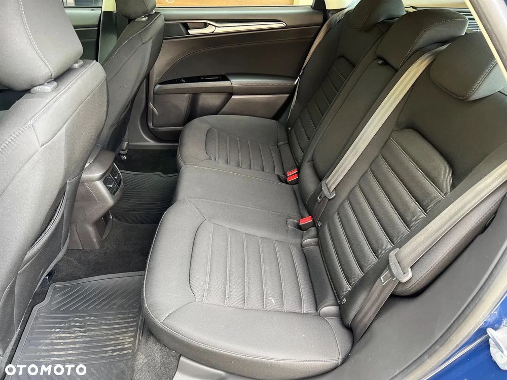 Ford Mondeo - 26