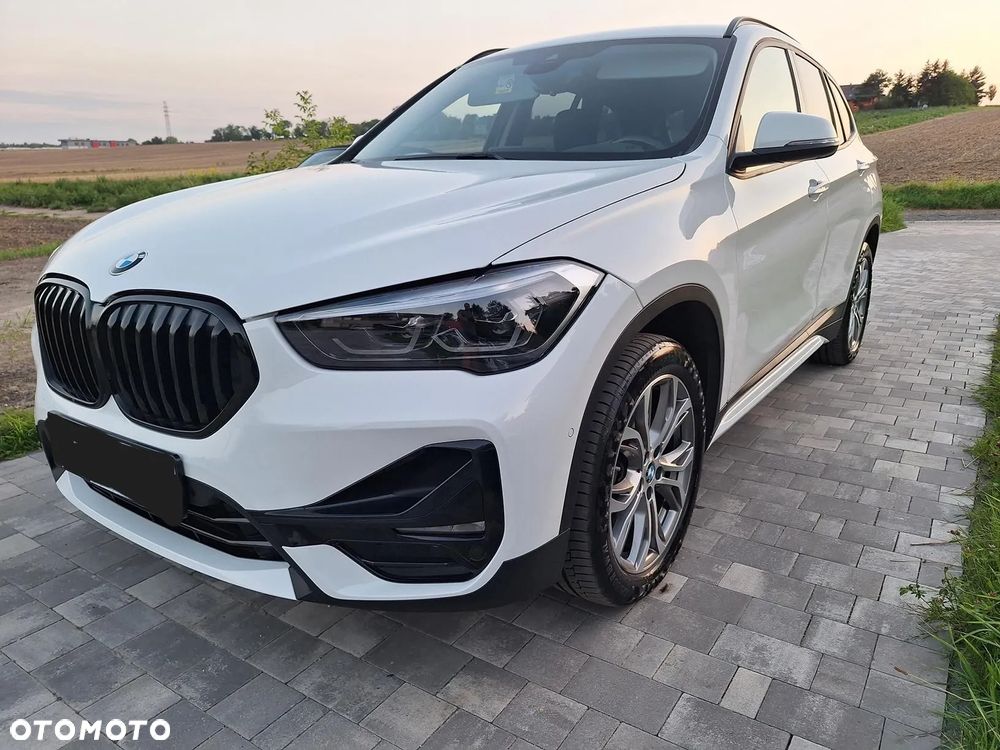 BMW X1 xDrive20d Sport Line - 2