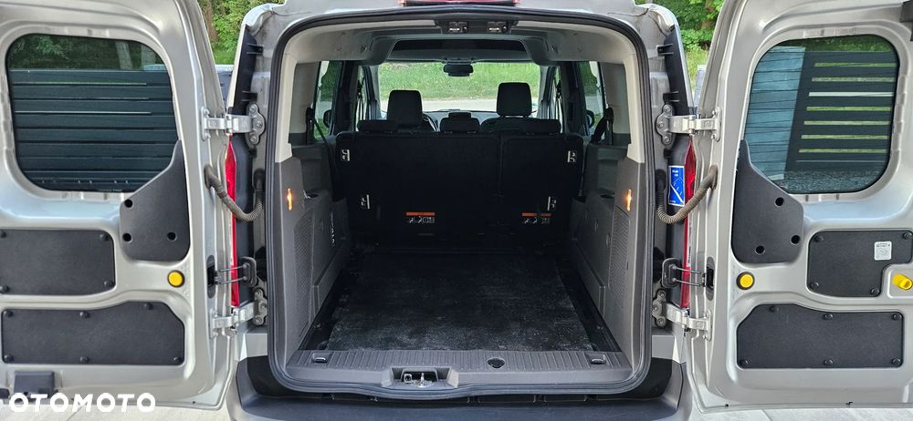 Ford Tourneo Connect Grand - 40