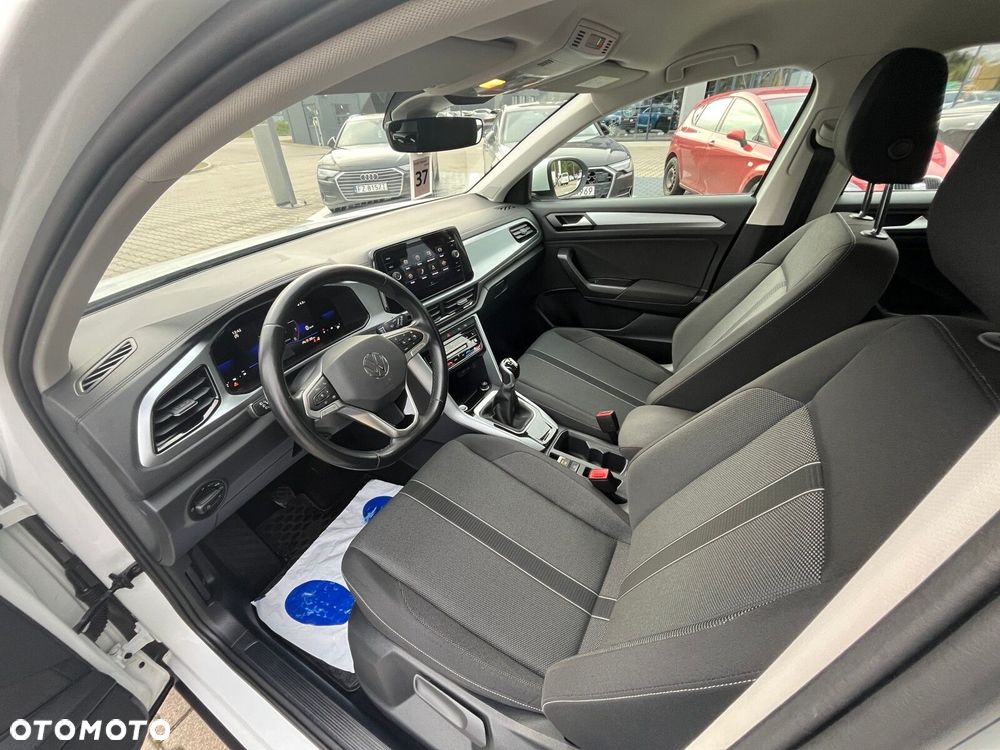 Volkswagen T-Roc - 12