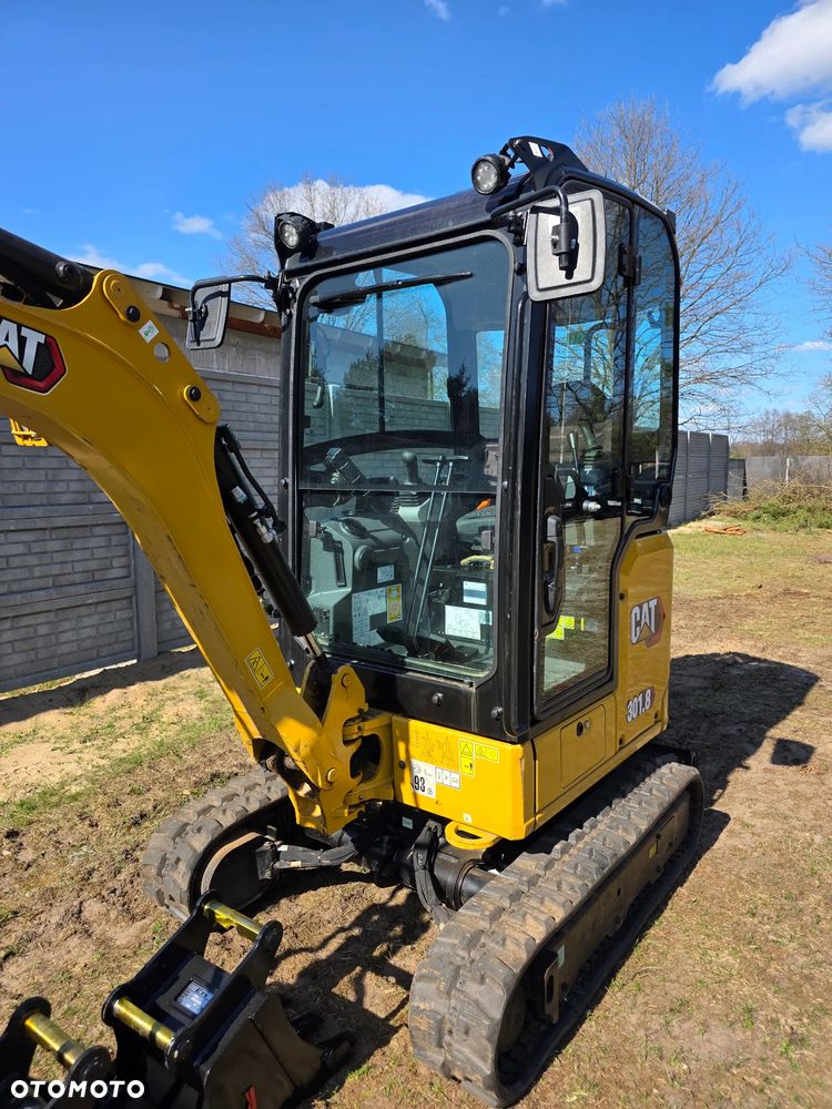 Caterpillar 301.8 (500 mth) jak nowa! 2023 ROK / 3 łyżki / rozsuwane podwozie - 9