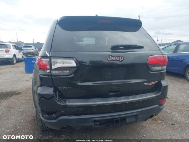 Jeep Grand Cherokee - 13
